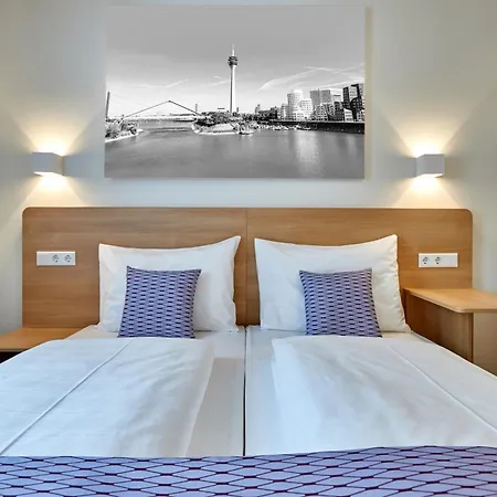 Mcdreams Duesseldorf-city Hotel 2*