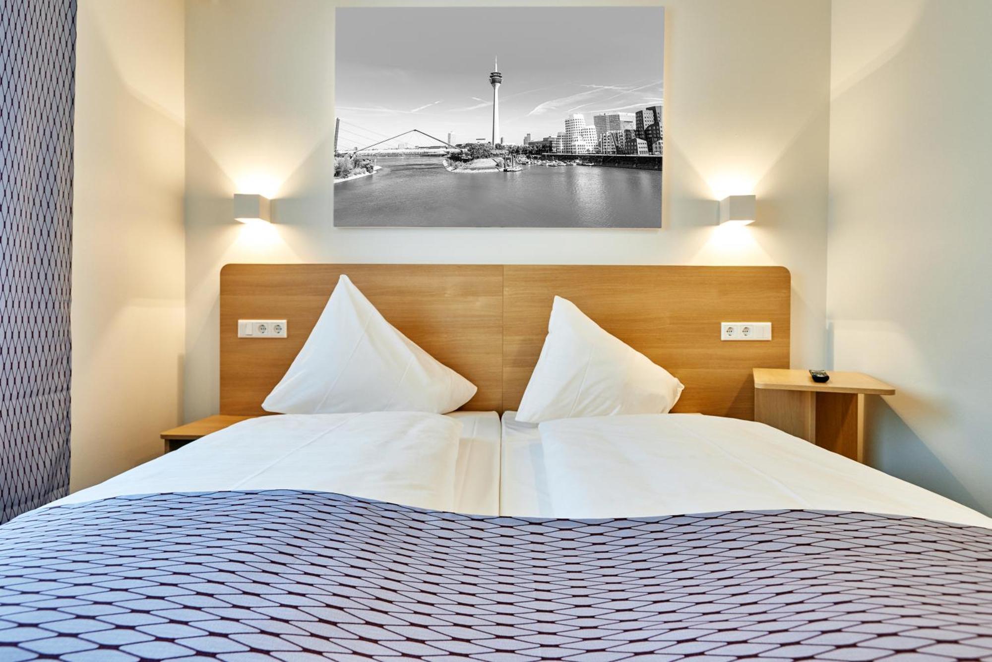 Mcdreams Duesseldorf-city Hotel 2*