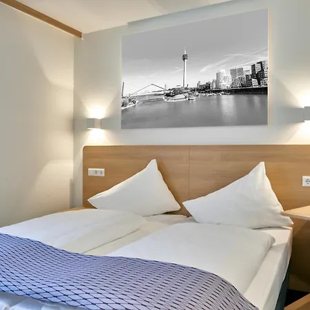 Hotel Mcdreams Düsseldorf-city 2*
