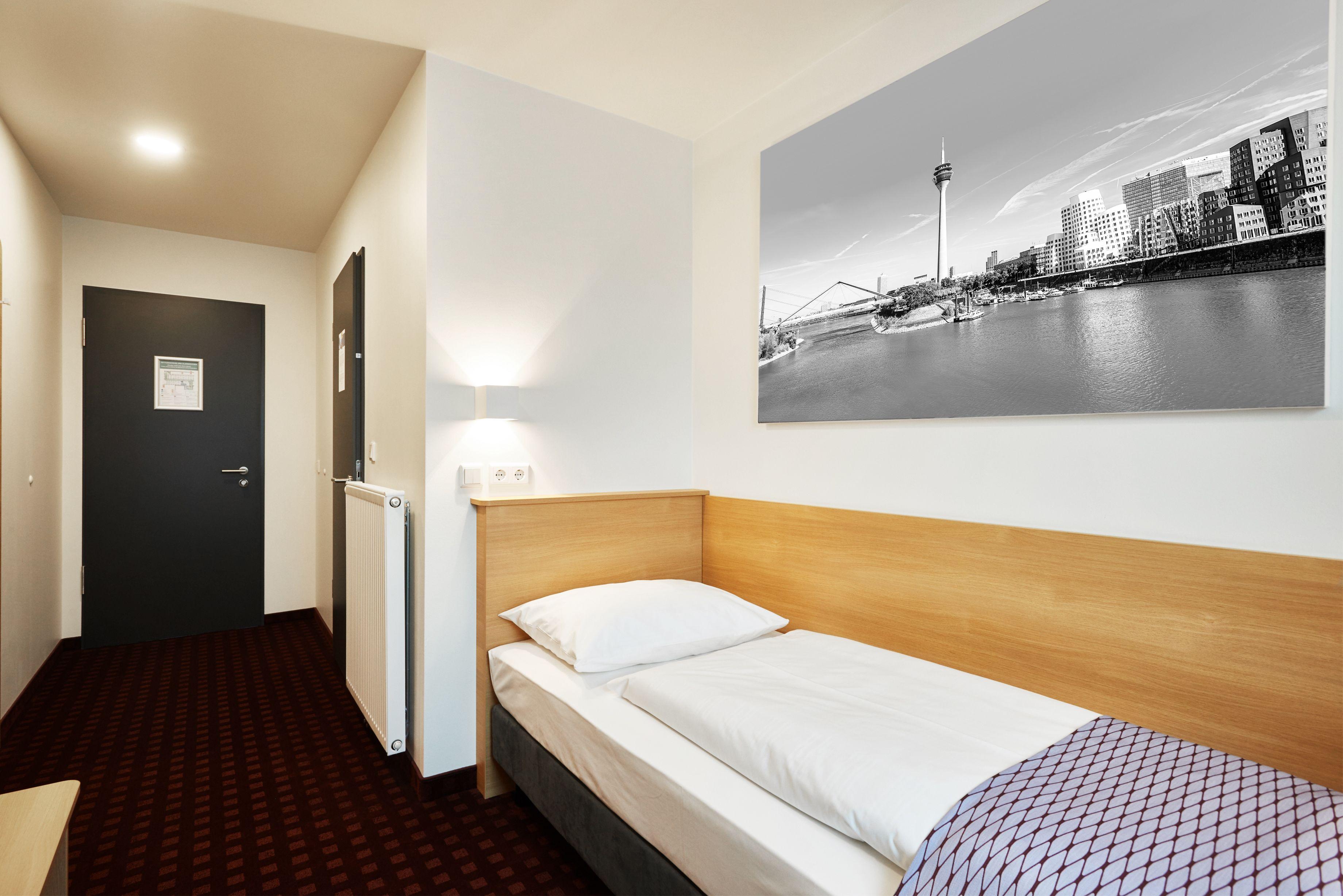 Mcdreams Düsseldorf-city 2* Düsseldorf