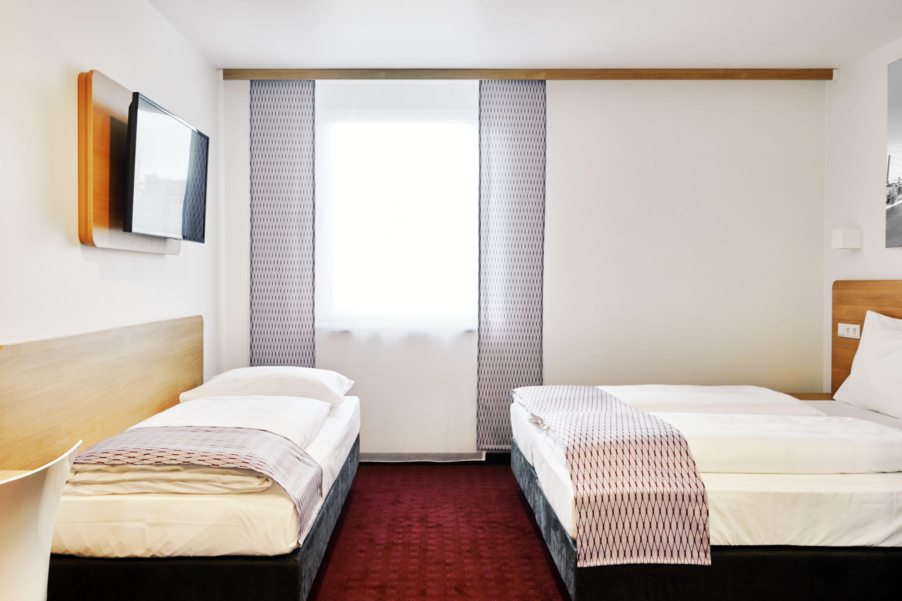 Mcdreams Duesseldorf-city