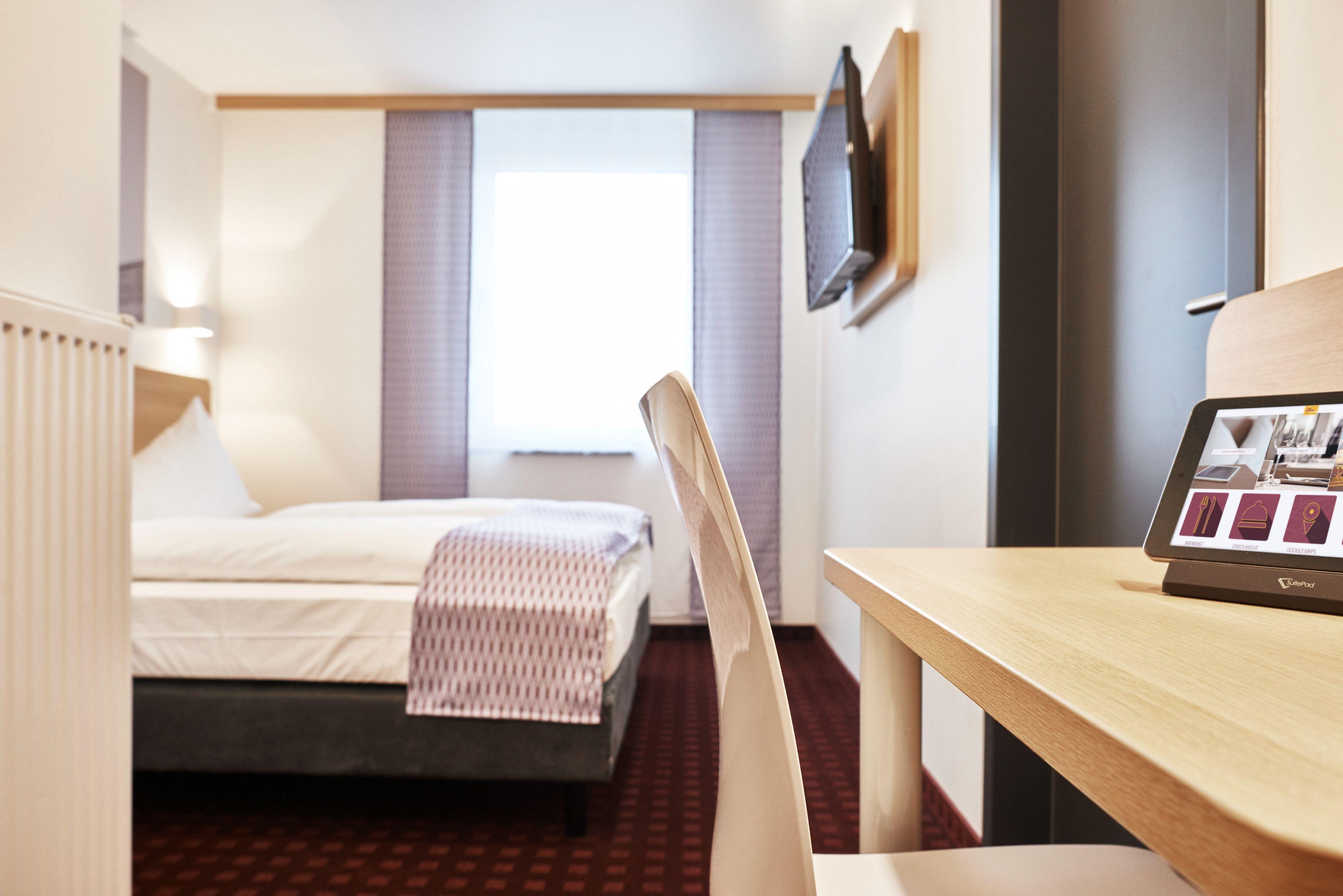 Mcdreams Duesseldorf-city 2*