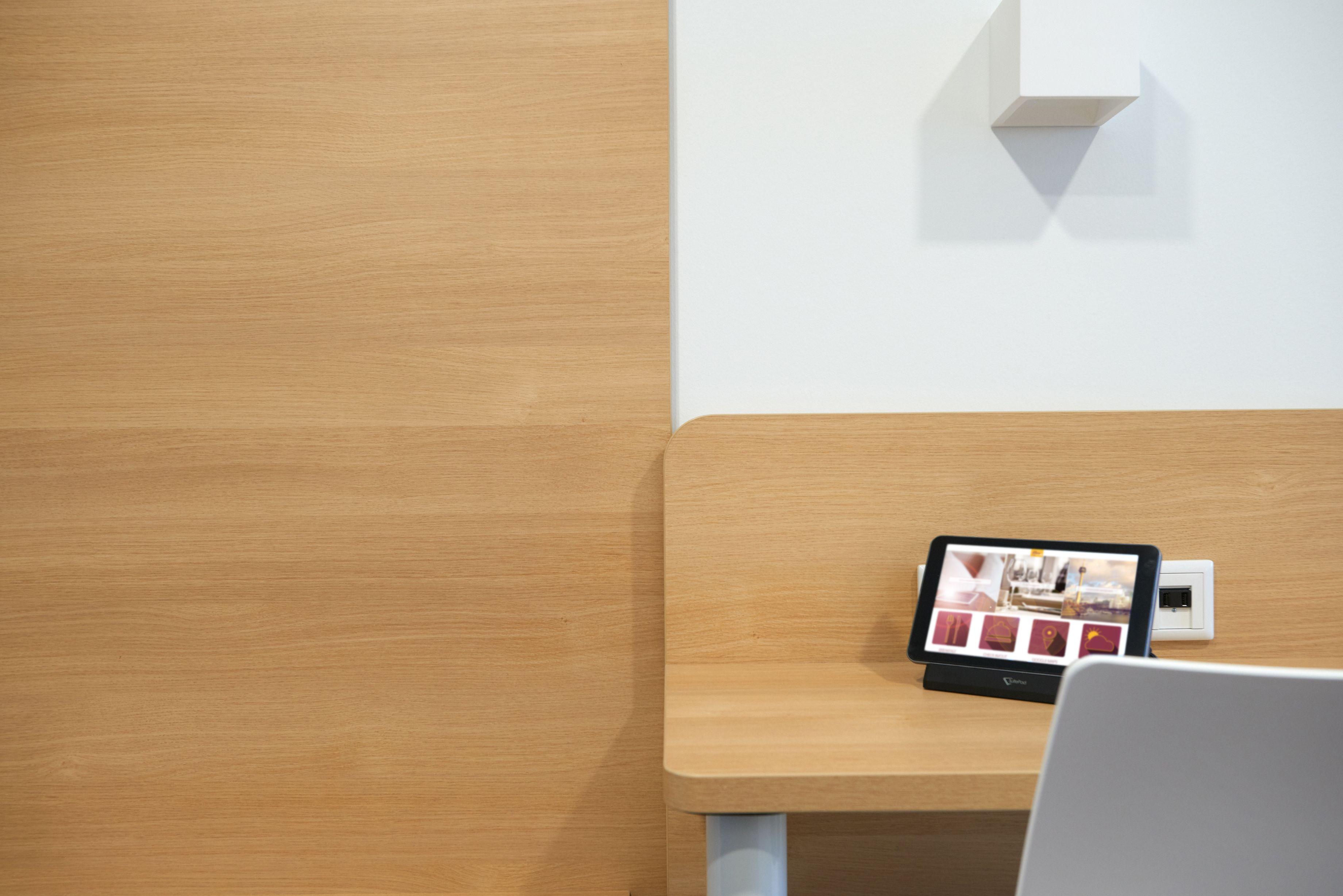 Mcdreams Duesseldorf-city 2*