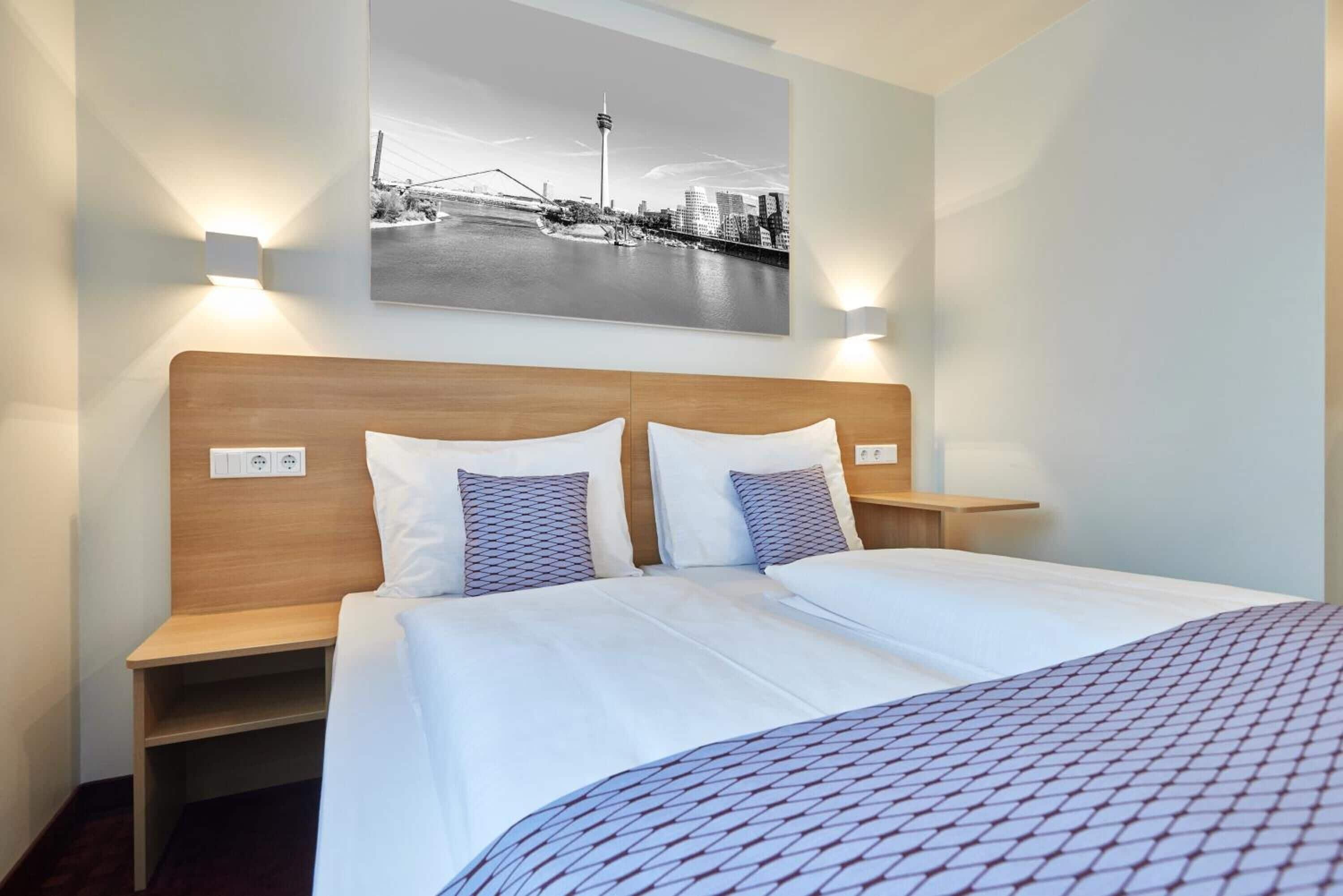 Mcdreams Duesseldorf-city