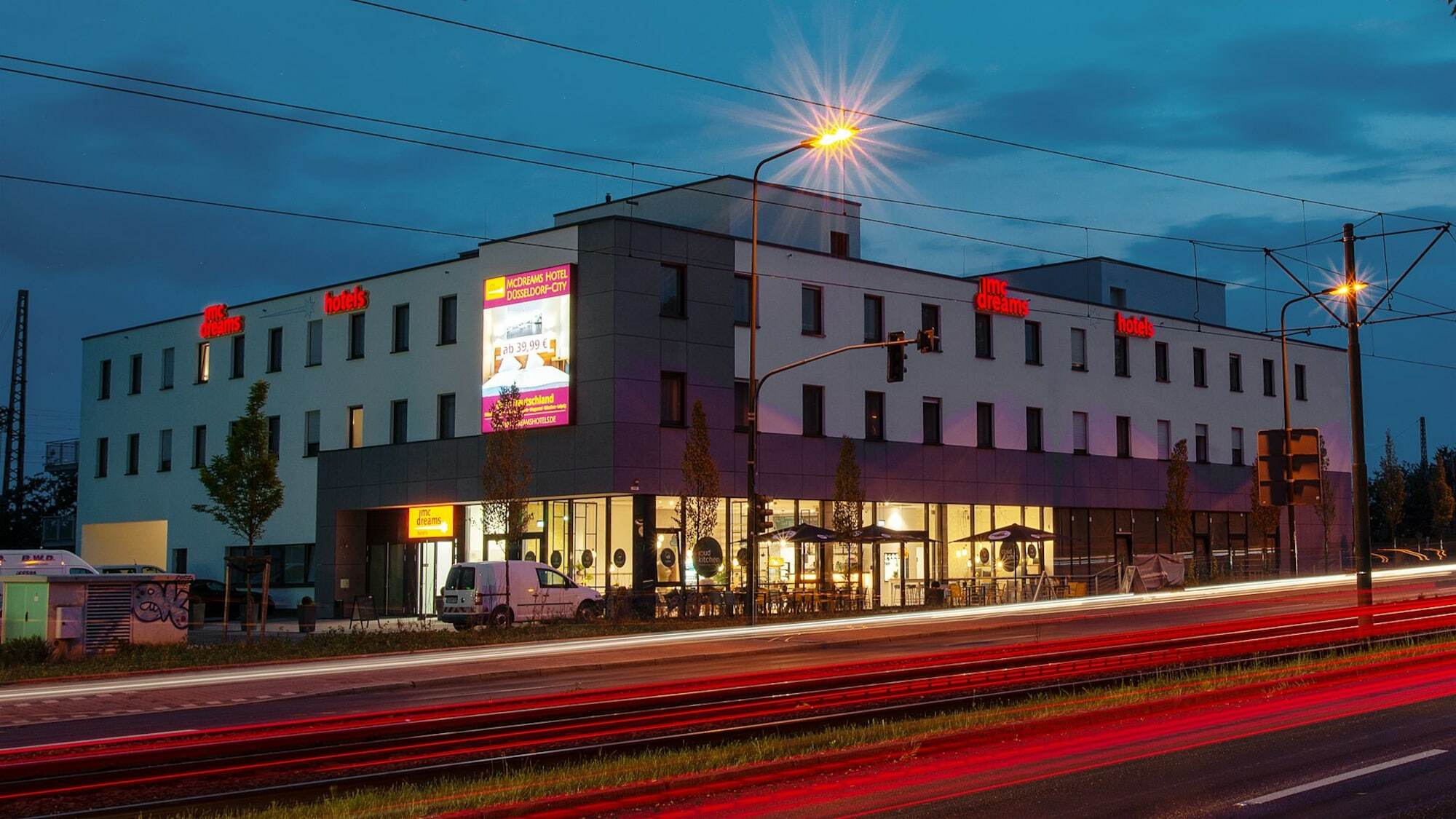 Mcdreams Duesseldorf-city 2*